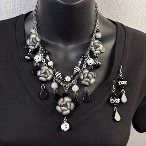 Handmade Necklace Earrings Set Black White Flowers Beaded Statement Silviertone